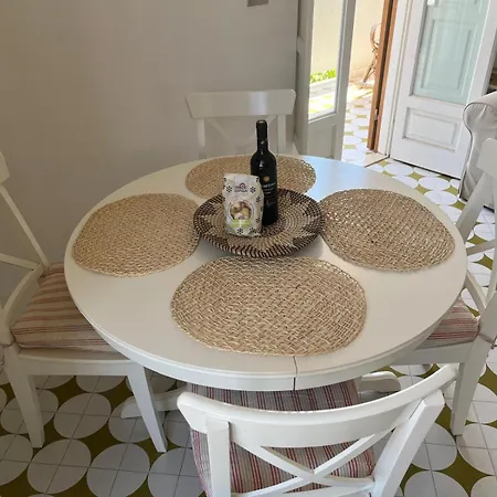 Bianca, Seaside Panoramic Rooftop דירה